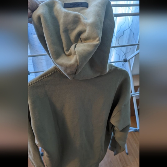 SWEATER - Picture 2 of 4